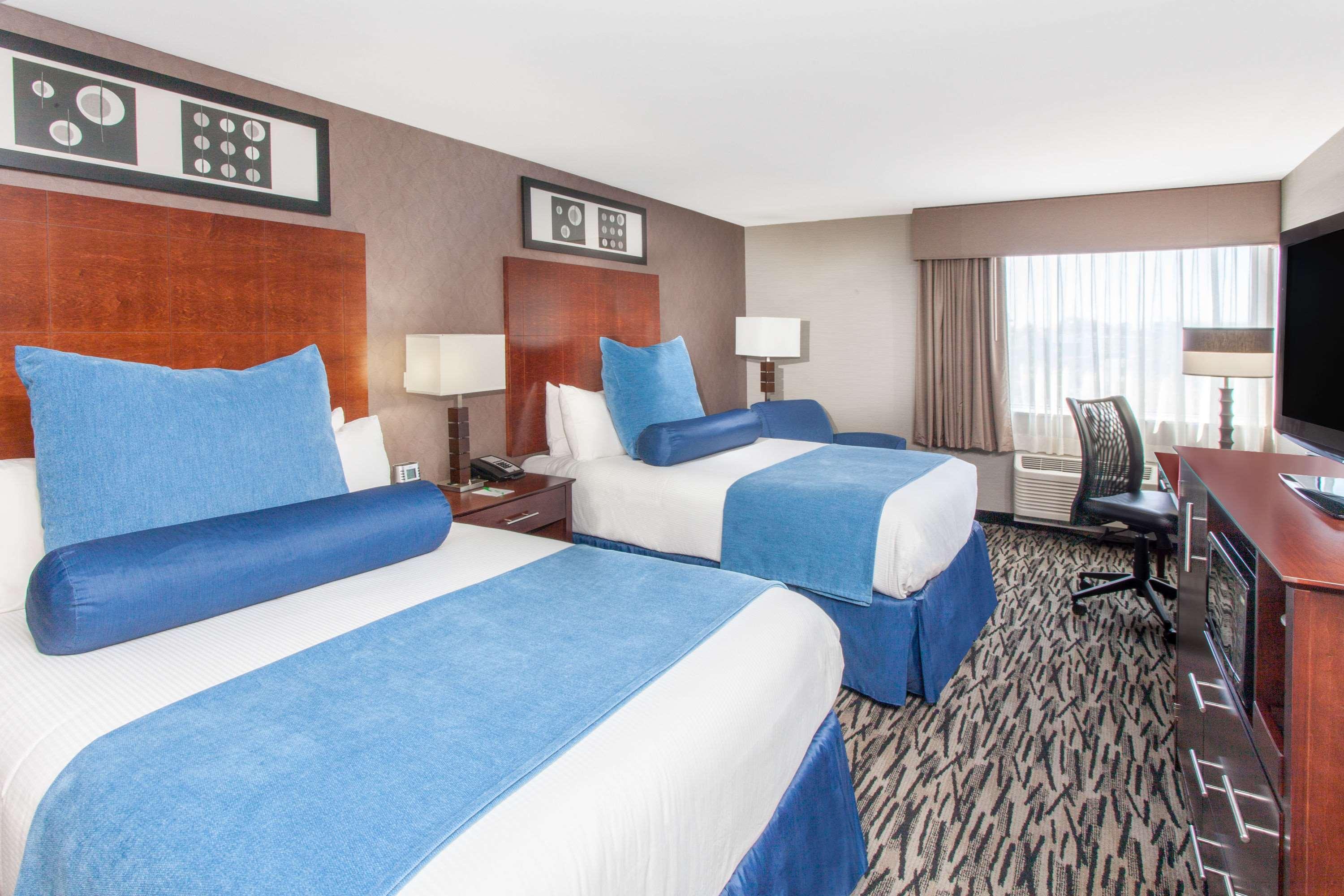 Wyndham Garden Elk Grove Village - O'Hare Exterior photo
