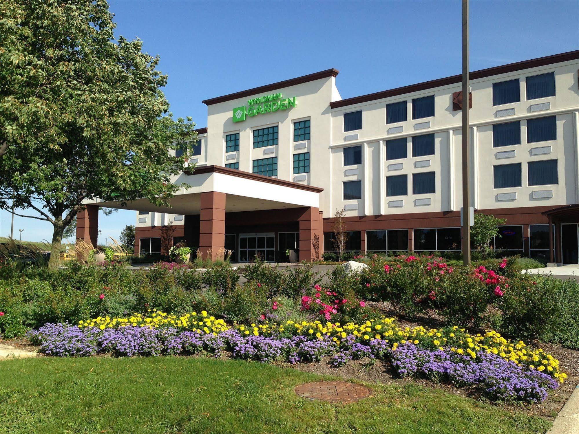 Wyndham Garden Elk Grove Village - O'Hare Exterior photo