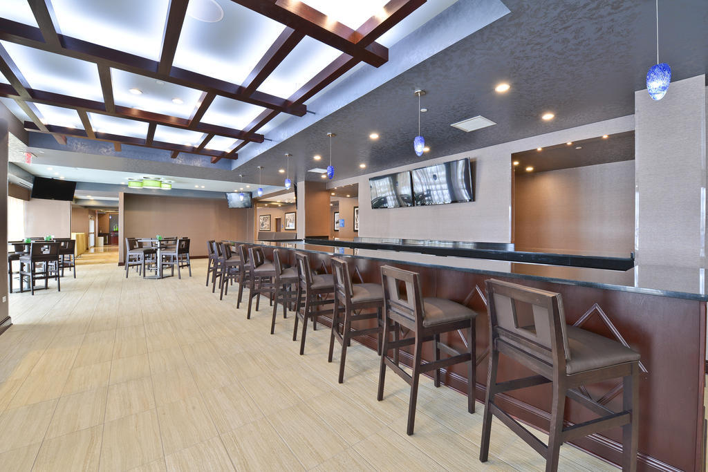 Wyndham Garden Elk Grove Village - O'Hare Exterior photo